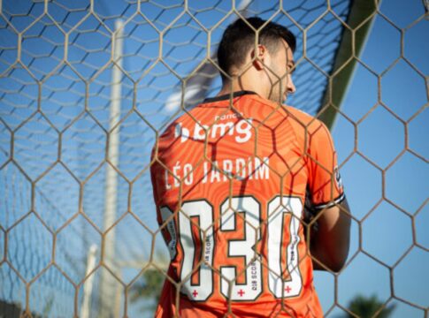 apos-meses-de-negociacao,-vasco-renova-com-leo-jardim-ate-2030