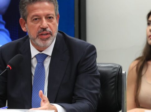 lira-amplia-reducao-parcial-de-ir-para-quem-ganha-ate-r$-7.350