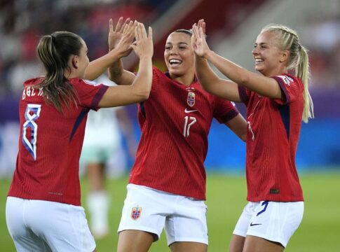eurocopa-feminina:-noruega-e-suica-se-classificam-no-grupo-a