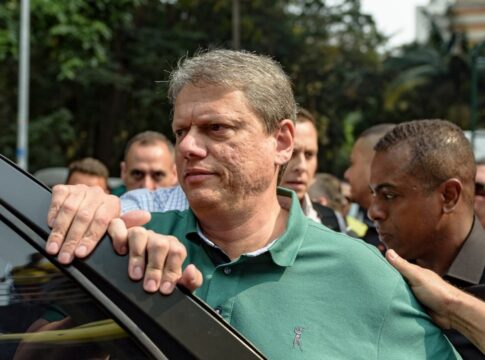lider-do-pt-cita-risco-de-fuga-e-pede-que-stf-investigue-tarcisio