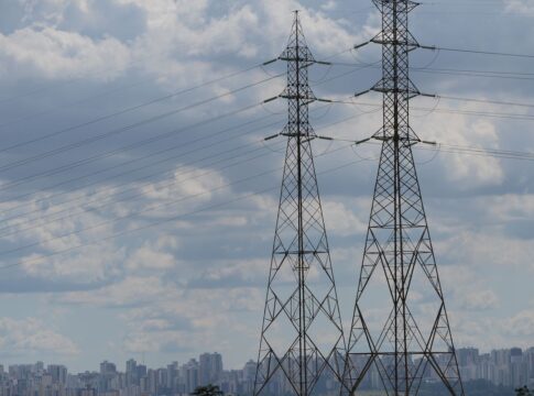 nova-mp-tenta-evitar-alta-na-conta-de-luz-apos-derrubada-de-vetos