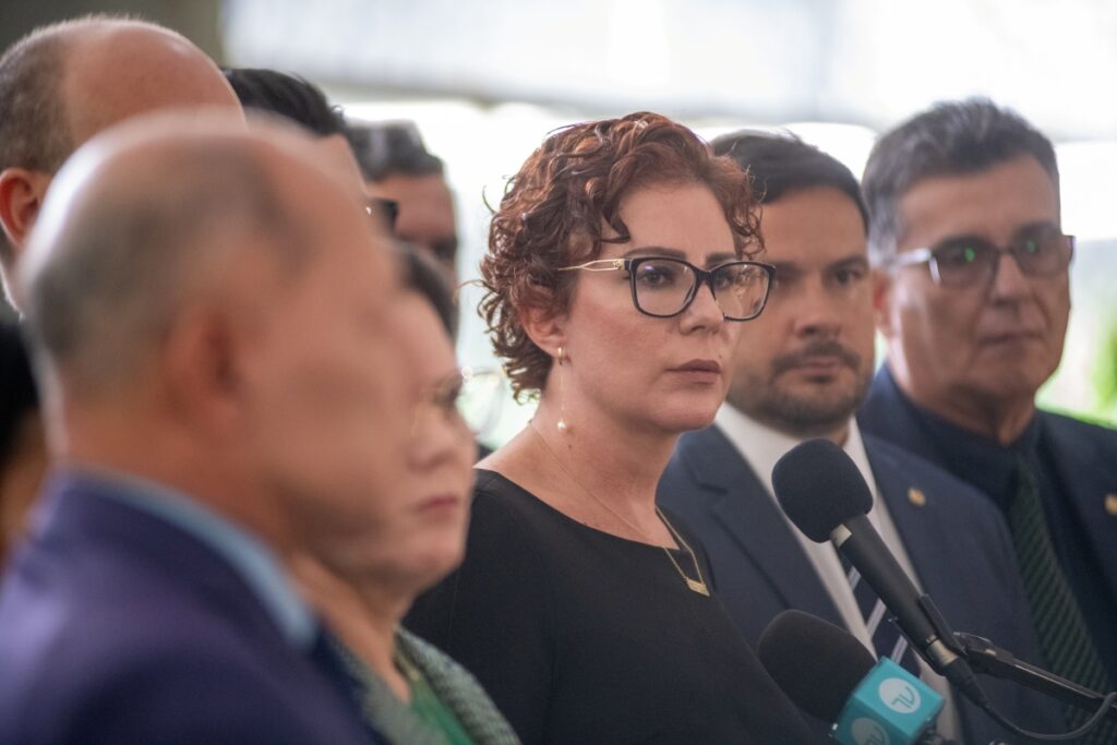 a-aposta-de-zambelli-para-reforcar-discurso-de-“perseguicao-politica”