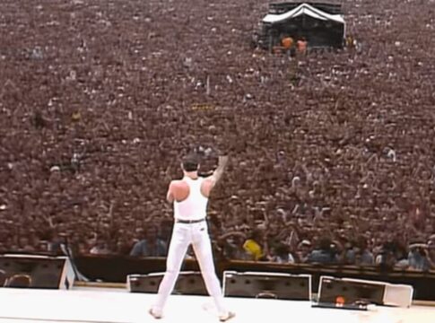 ha-40-anos,-queen-fazia-historia-no-palco-do-live-aid:-relembre
