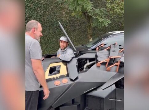 video:-neymar-“testa”-batmovel-que-comprou-por-mais-de-r$-8-milhoes
