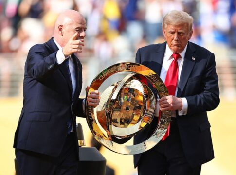 video:-trump-e-vaiado-durante-entrega-de-trofeu-do-mundial-de-clubes
