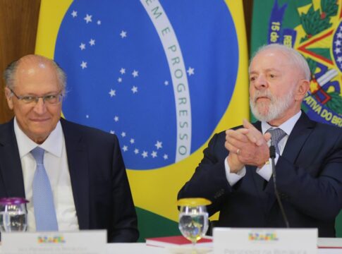 lula-se-reune-com-alckmin-e-ministros-para-discutir-reacao-a-trump
