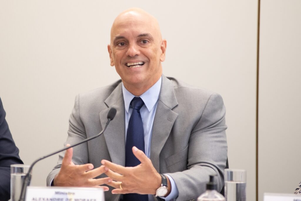 defensoria-contesta-moraes-por-usar-video-contra-paulo-figueiredo