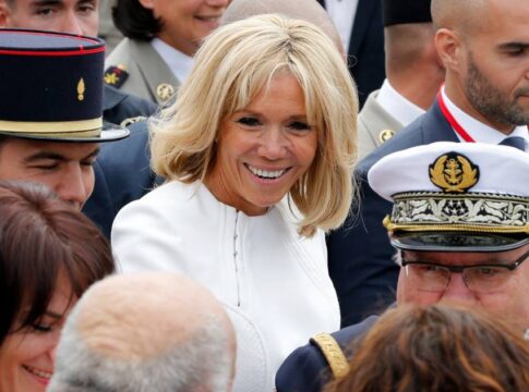mentiras-sobre-esposa-de-macron-ser-mulher-trans-viram-caso-de-justica