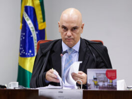 advogado-se-irrita-com-risada-de-cid-e-moraes-alerta:-“se-comporte”