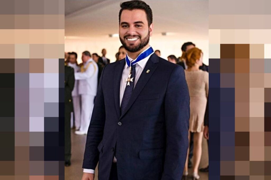 advogado-de-martins:-“prisao-foi-para-forca-lo-a-delatar-mentiras”