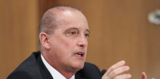 farra-do-inss:-doador-de-onyx-recebeu-r$-18-mi-de-associacao suspeita