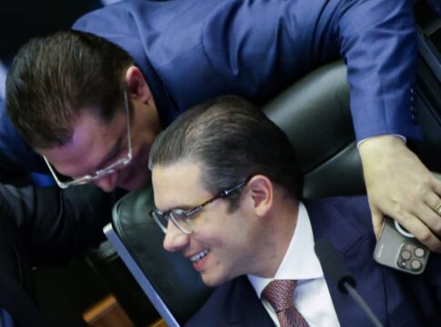 conciliacao-sobre-iof-ditara-relacao-de-motta-com-lula-no-2o-semestre