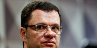 8/1:-torres-usou-localizador-de-passagem-fake-para-justificar-ausencia