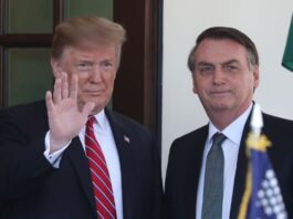 bolsonaro-se-declara-para-trump:-“sou-apaixonado-por-ele”