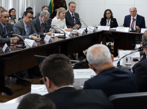 agronegocio-teme-perda-de-safras-e-apoia-negociacao-do-governo-com-eua