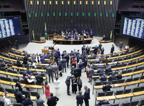 camara-aprova-pec-que-altera-prazo-para-municipios-pagarem-precatorios