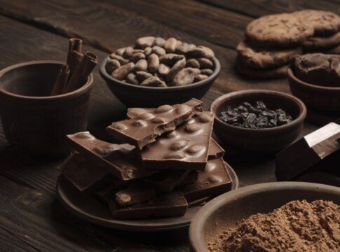 chocolate-pode-causar-ou-piorar-enxaqueca?-veja-o-que-diz-a-ciencia