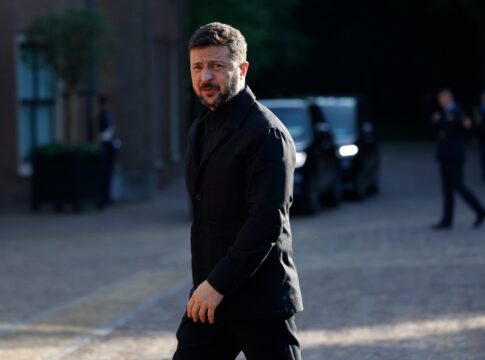 zelensky-indica-novo-ministro-da-defesa-e-amplia-producao-militar