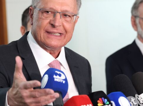 pix-e-modelo,-e-problema-real-esta-em-tarifas-dos-eua,-diz-alckmin