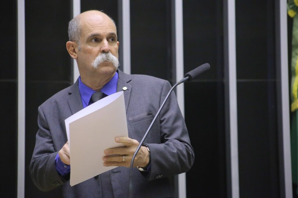psol-representa-contra-deputado-que-sugeriu-“bater”-em-colega.-video