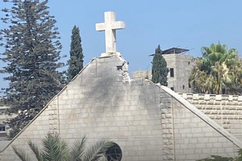 ataque-de-israel-destroi-unica-igreja-catolica-da-faixa-de-gaza