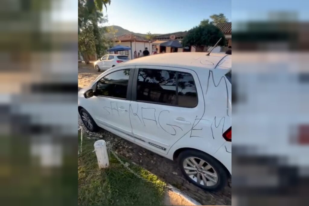 video:-motoristas-bloqueiam-garagens-e-tem-carros-pichados-em-“piri”