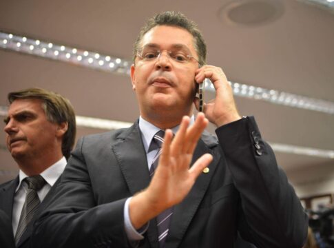 lider-do-pl-resiste-a-plano-tracado-para-ele-por-bolsonaro