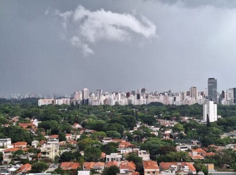 minima-de-11oc:-veja-a-previsao-do-tempo-para-o-final-de-semana-em-sp