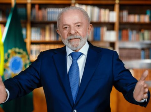 mesmo-inelegivel,-ainda-colocam-bolsonaro-nas-pesquisas.-bom-pra-lula!