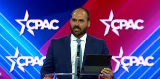 “moraes-quer-bolsonaro-na-cadeia-ainda-este-ano”,-diz-eduardo