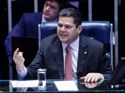 alcolumbre-rejeita-apelos-da-oposicao-e-mantem-recesso-parlamentar