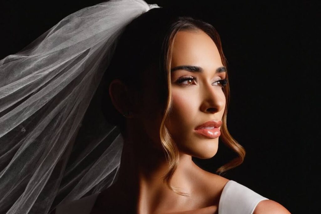veja-o-vestido-de-noiva-de-taina-castro-no-casamento-com-militao