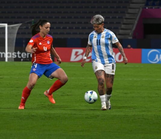 copa-america-feminina:-argentina-vence-de-virada-e-e-lider-do-grupo-a