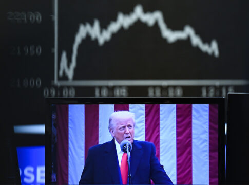sob-trump,-bolsas-dos-eua-so-foram-melhor-do-que-a-da-argentina