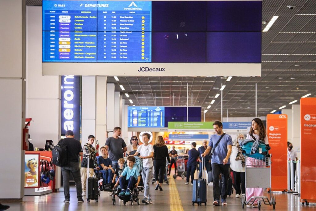 aeroporto-suspende-uso-de-bebedouros-devido-a-alteracoes-na-agua