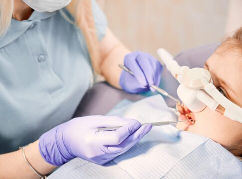 jovem-morre-apos-remocao-de-dentes-e-mae-sera-indenizada-em-r$-70-mil