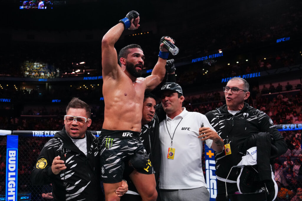 patricio-pitull-supera-ige-e-conquista-primeira-vitoria-no-ufc