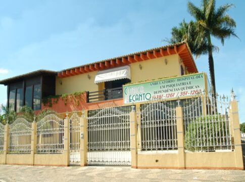 clinica-do-df-e-acusada-de-maus-tratos:-“e-100%-cultura-manicomial”