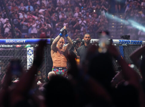 dustin-poirier-se-despede-do-ufc-com-derrota-inedita-para-max-holloway