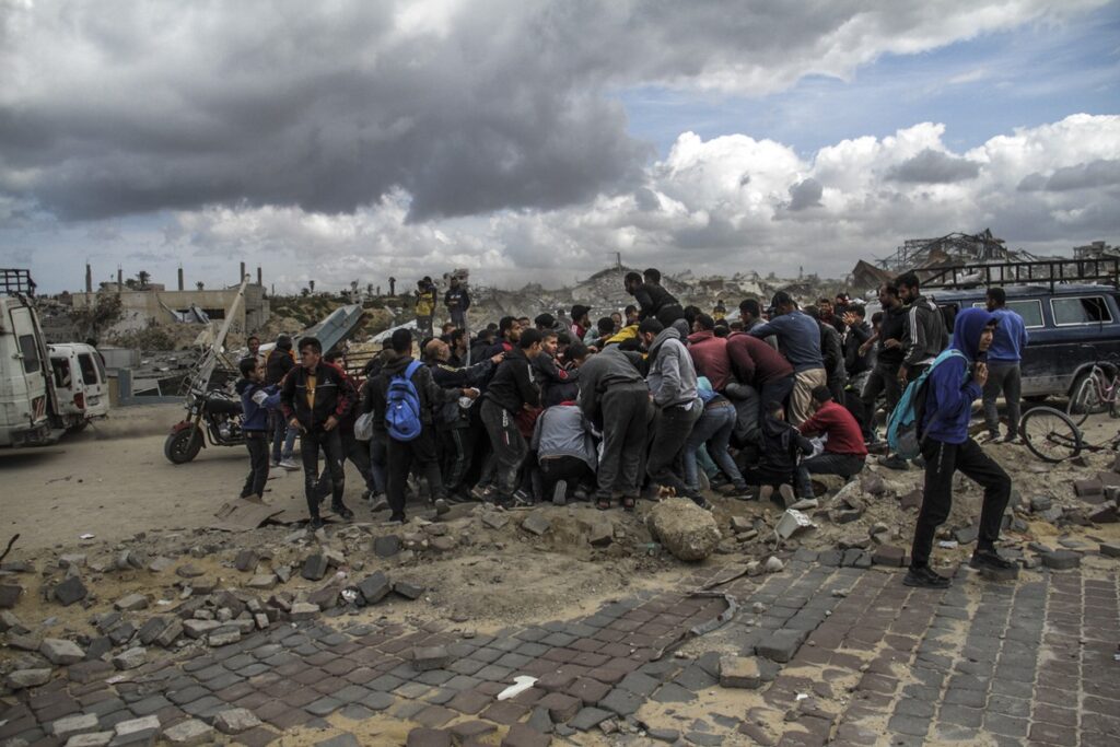 gaza:-autoridade-diz-que-73-pessoas-foram-mortas-em-centros-de-ajuda