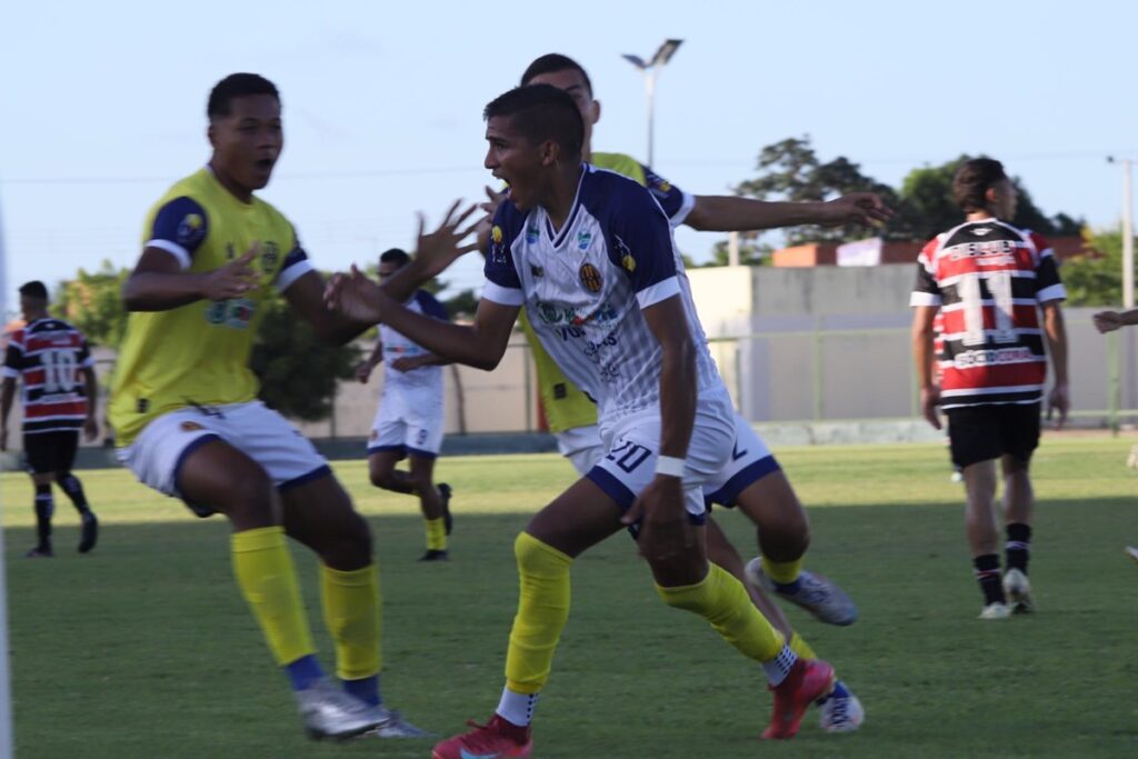 serie-d:-confira-os-melhores-momentos-de-horizonte-ce-e-santa-cruz-pe