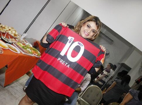 flamengo-lamenta-morte-de-preta-gil,-torcedora-rubro-negra-declarada