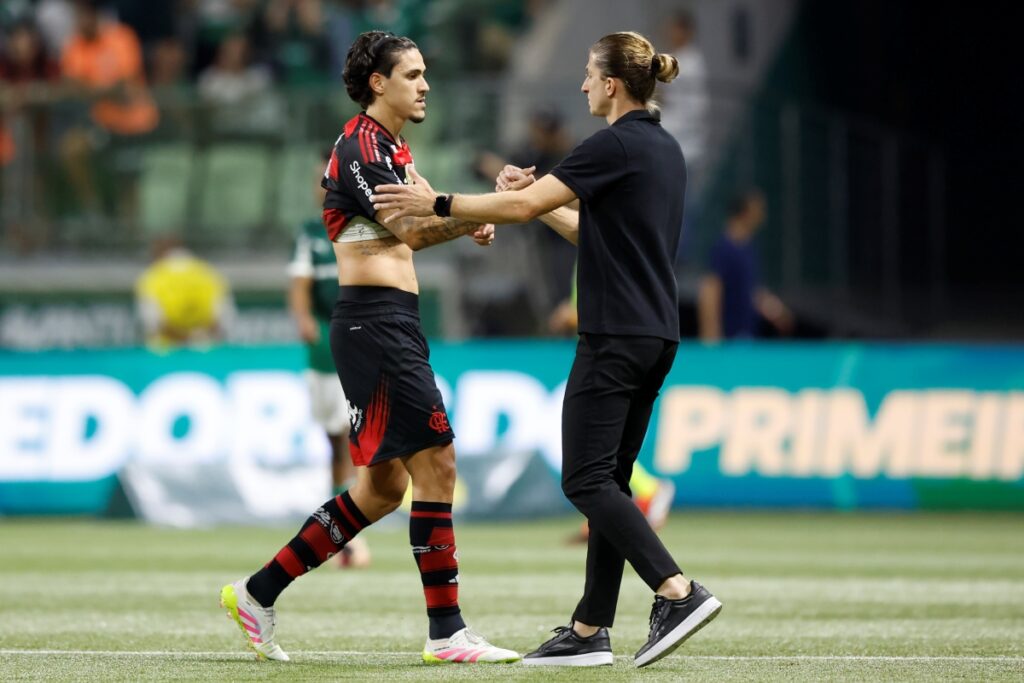 filipe-luis-elogia-pedro-apos-gol-contra-fluminense:-“precisamos-dele”