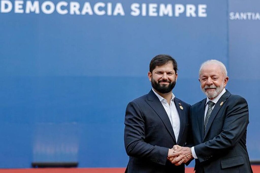 no-chile,-lula-cita-“nova-ofensiva-antidemocratica”-no-mundo