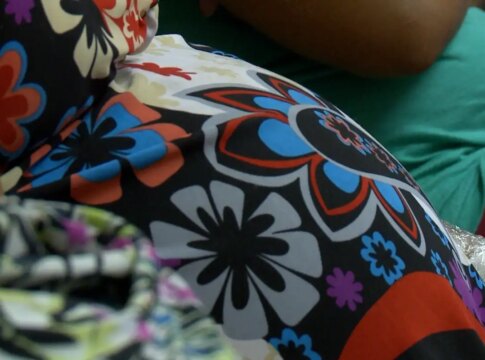 uma-em-cada-23-adolescentes-torna-se-mae-por-ano-no-pais,-diz-pesquisa