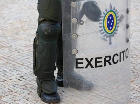 general:-brasil-e-“boi-de-piranha”-para-trump-assustar-nacoes-gigantes
