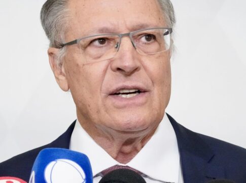 alckmin-se-reune-com-big-techs-para-discutir-tarifaco-de-trump
