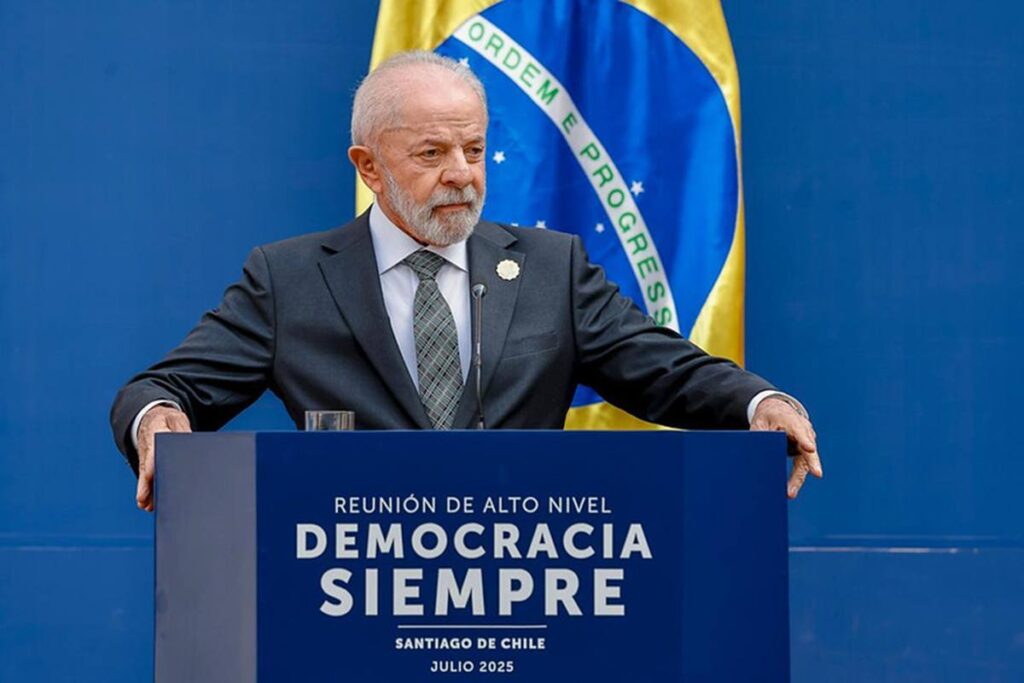 no-chile,-lula-diz-que-democracia-perde-espaco-para-a-extrema-direita