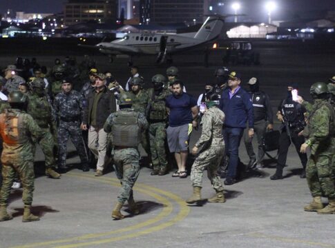 com-7-acusacoes,-megatraficante-do-equador-e-extraditado-para-os-eua