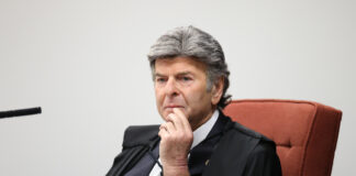 fux-diverge-e-vota-contra-cautelares-impostas-por-moraes-a-bolsonaro